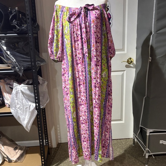 easel Dresses & Skirts - Easel NWT  Sz S Floral Off-Shoulder Maxi Dress